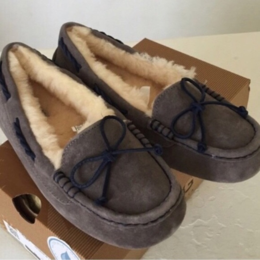 Authentic Ugg Australia Moccasins